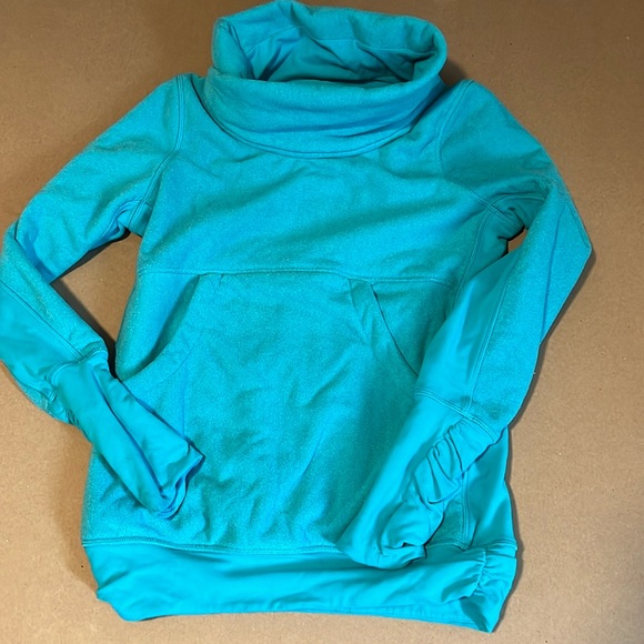 Ivivva Other - Girl’s Ivivva pull over sweatshirt size 12
Made by Lululemon